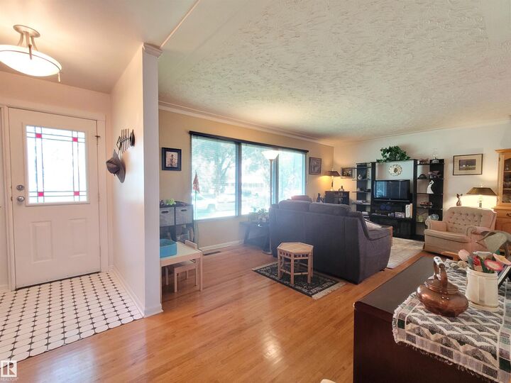 Property Photo: 15717 92 Avenue NW AB T5R 5C5