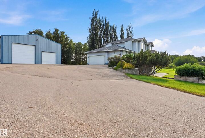 Property Photo: 27507 Twp Road 544 43 AB T8R 2B5