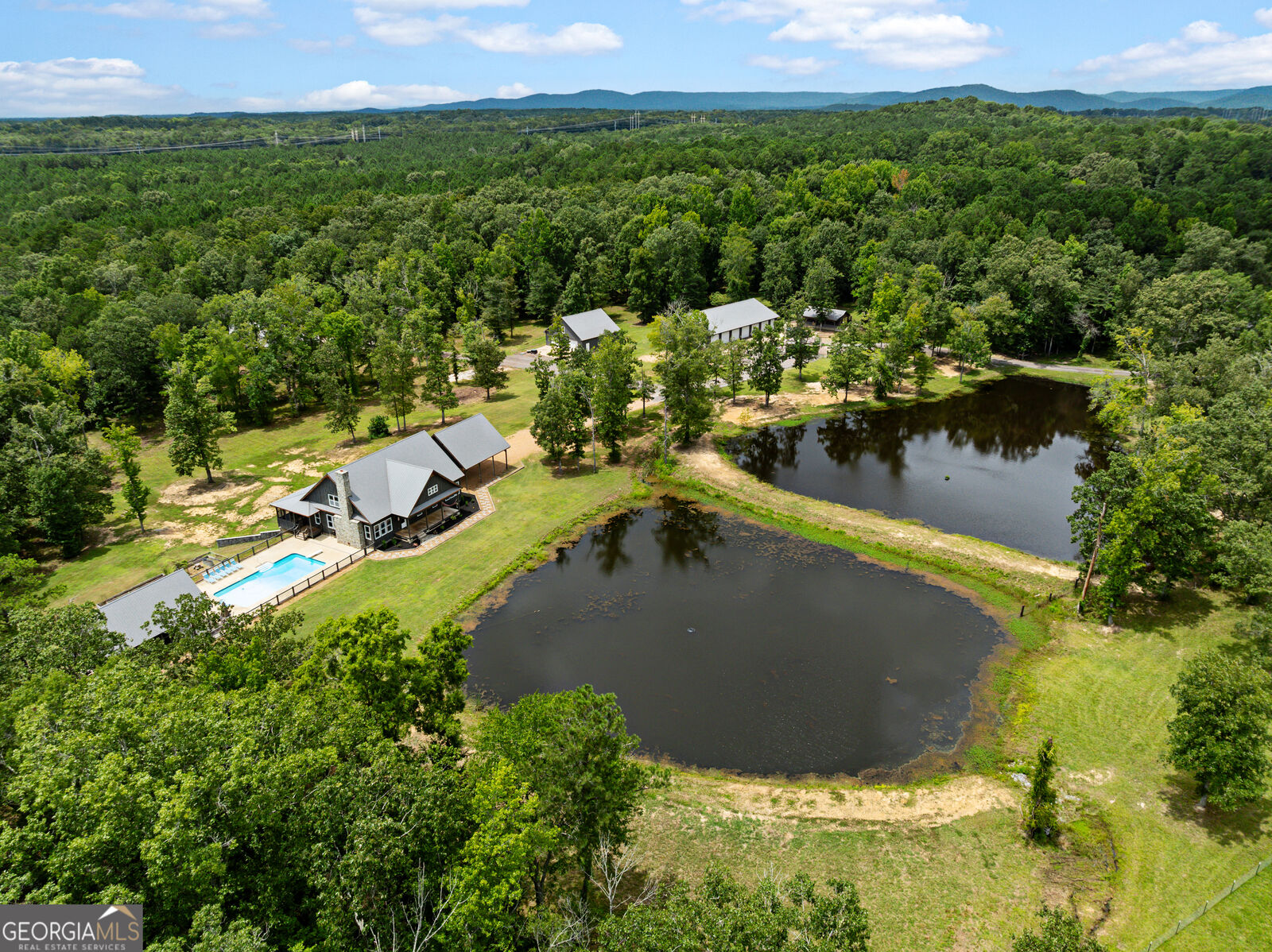 Property Photo:  1577 Livingston Road SW  GA 30161 