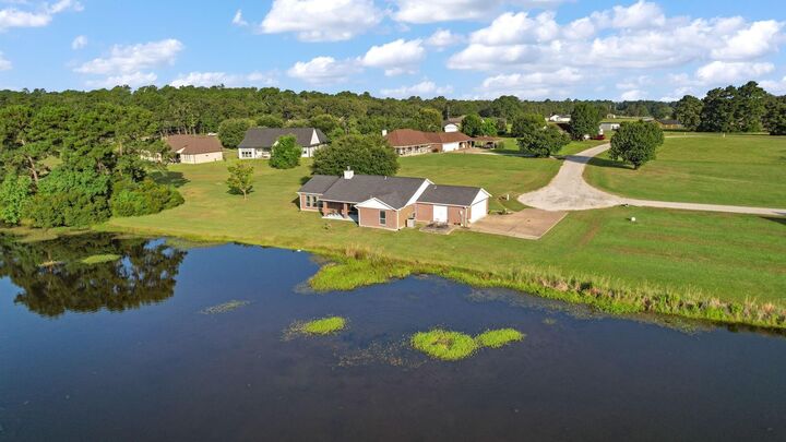 Property Photo:  98 Heather Lane  TX 75862 