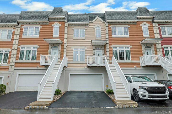 Property Photo:  60 Alexander Court  NY 10954 