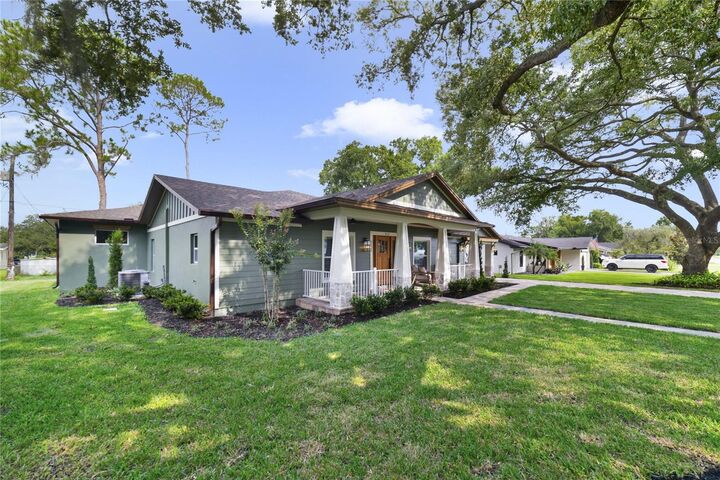Property Photo: 412 N Boyd Street FL 34787