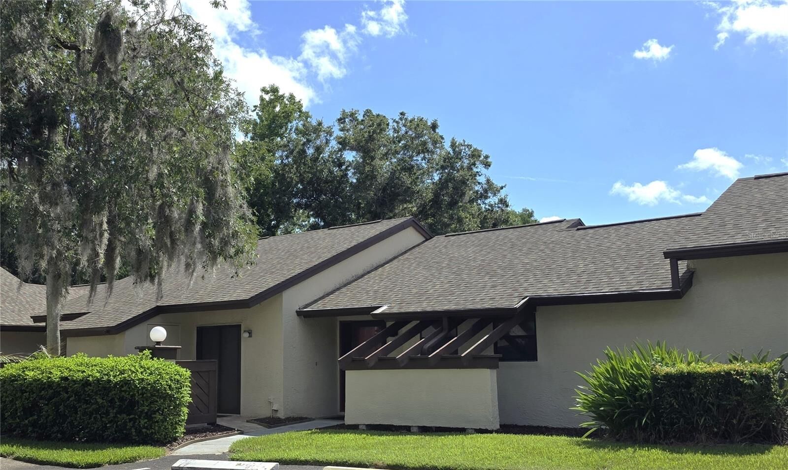 Property Photo: 4045 Bluff Oak Court FL 34684