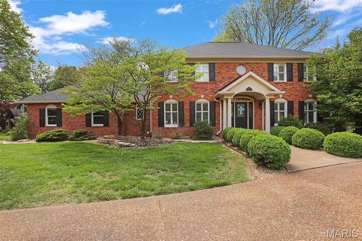 Property Photo: 6 Pinebrook Court IL 62025