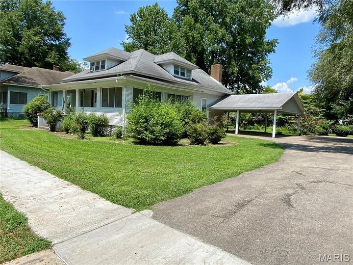 Property Photo: 304 Hunter St MO 63834
