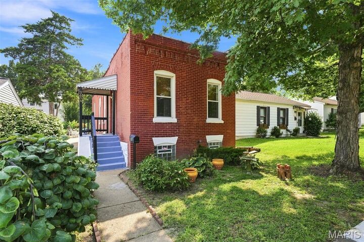 Property Photo: 3654 Roswell Avenue MO 63116