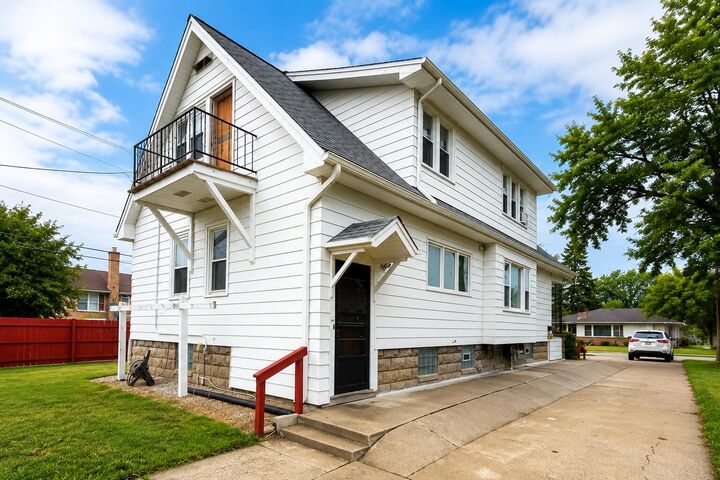 Property Photo: 3623 E Morris Ave WI 53110