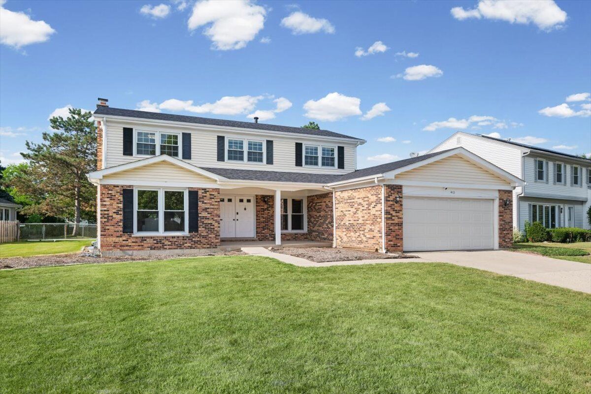 Property Photo: 410 Thompson Boulevard IL 60089