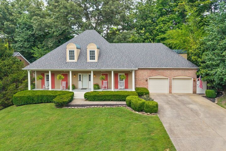 Property Photo:  811 River Run  TN 37043 