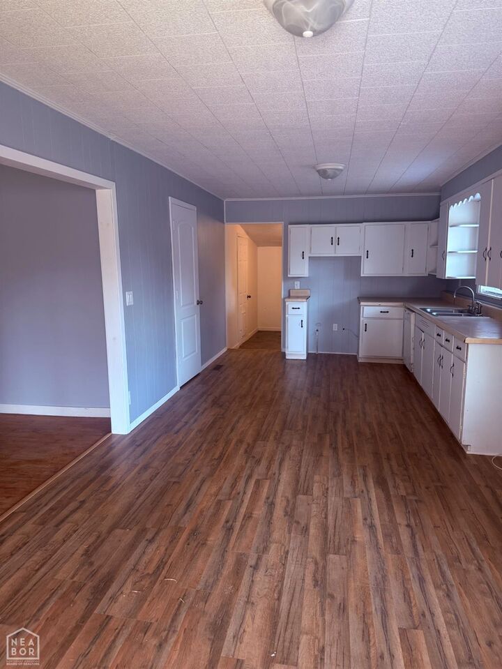 Property Photo:  411 S Greenville Street  AR 72461 