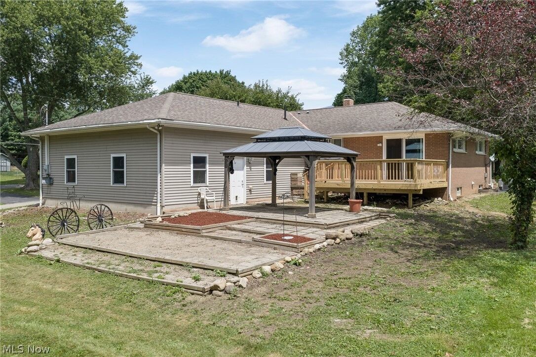 Property Photo:  12685 Primrose Drive NE  OH 44632 