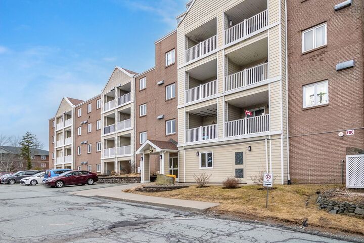 Property Photo:  #417 15 Langbrae Drive  NS B3M 3W5 