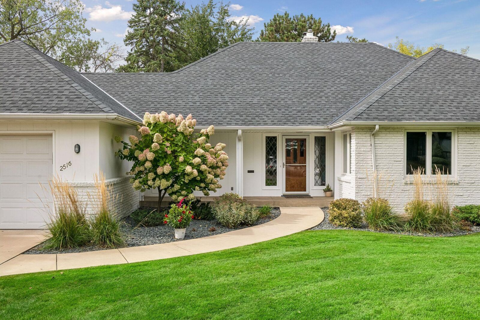Property Photo:  2516 Monterey Avenue S  MN 55416 