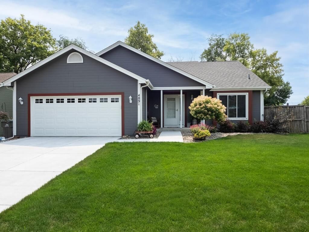 Property Photo:  4891 S Park Drive  MN 55378 