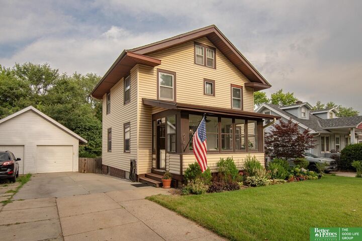 Property Photo:  614 N 47 Street  NE 68132 