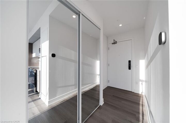 Property Photo: 500 Upper Wellington Street 644 ON L9A 0C7