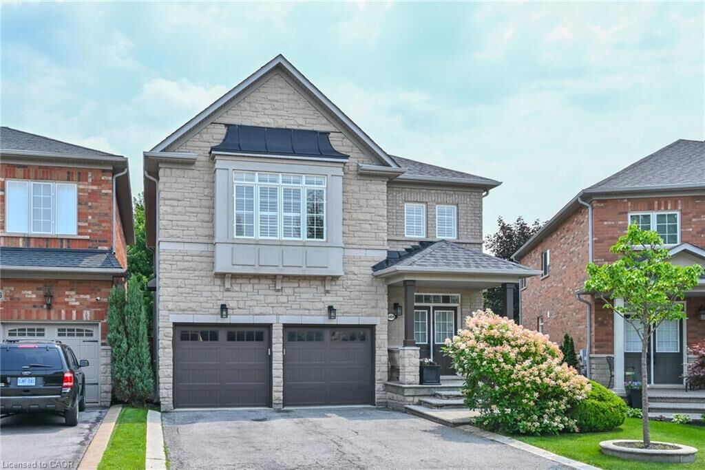 Property Photo: 5424 Greer Drive ON L7L 7M7