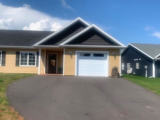 Property Photo: 27 Loggie Drive PE C1N 0N9