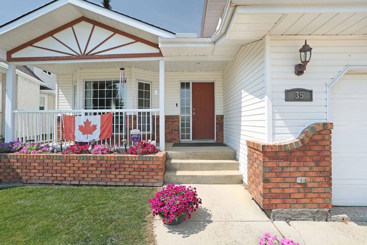 Property Photo: 35 Parkland Close E AB T1R 0M2