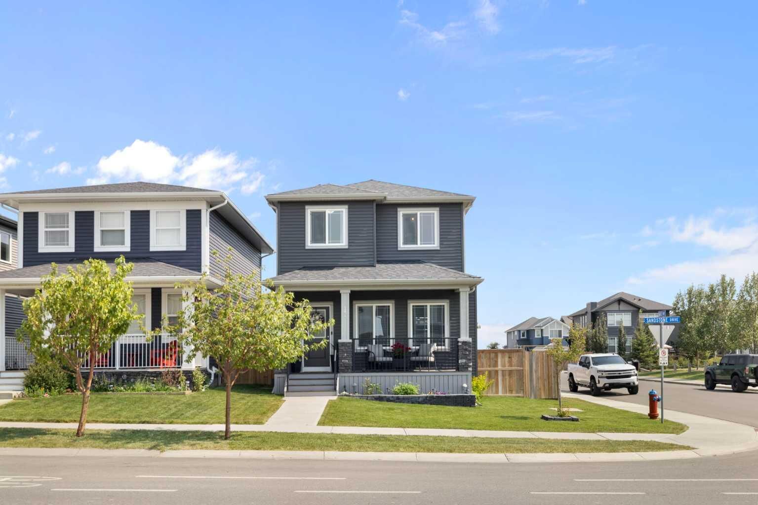 Property Photo:  153 Sandstone Drive  AB T1S 5R8 