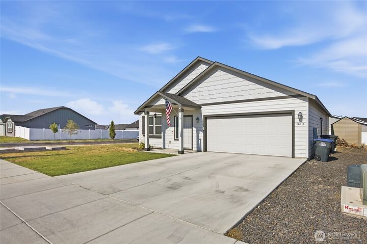 Property Photo:  333 N Saratoga  WA 98837 
