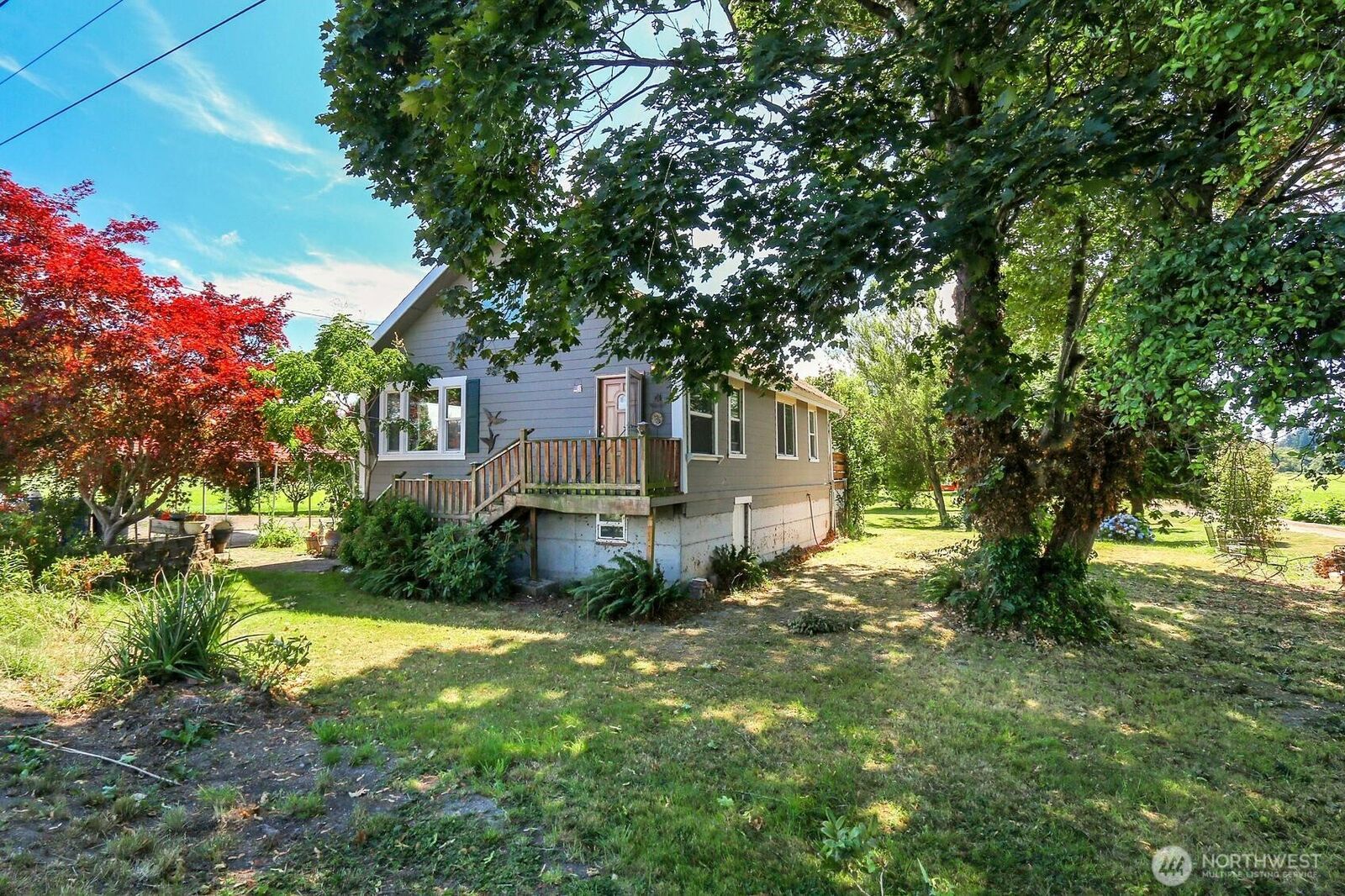 Property Photo: 320 Pioneer Highway E WA 98223