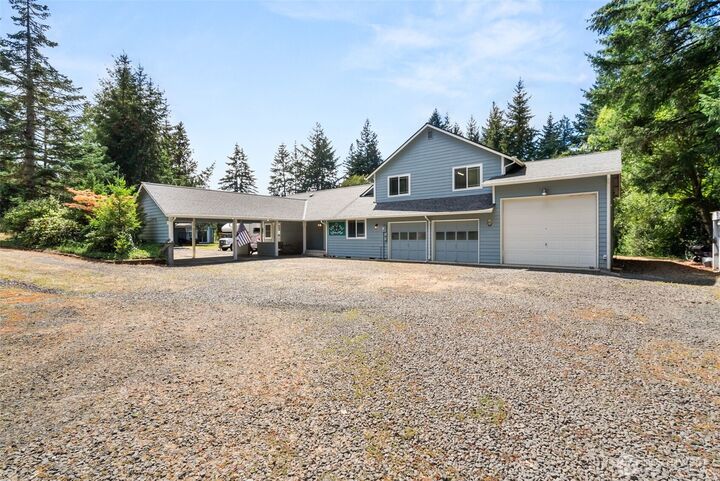 Property Photo: 10544 Sidney Road SW WA 98367