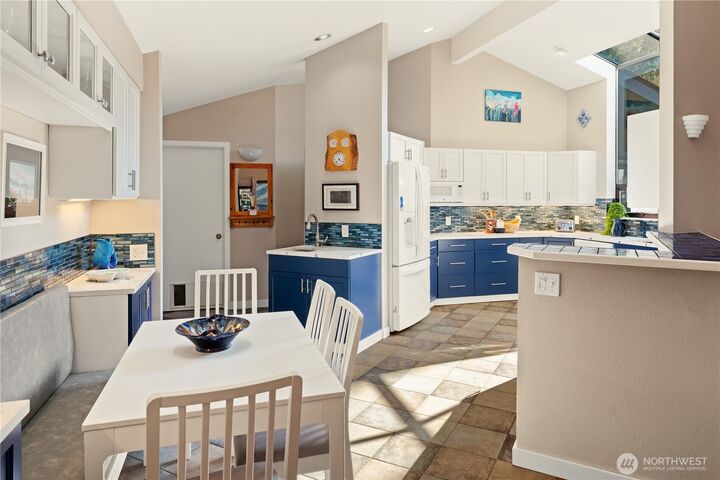 Property Photo: 3040 164th Place NE WA 98008