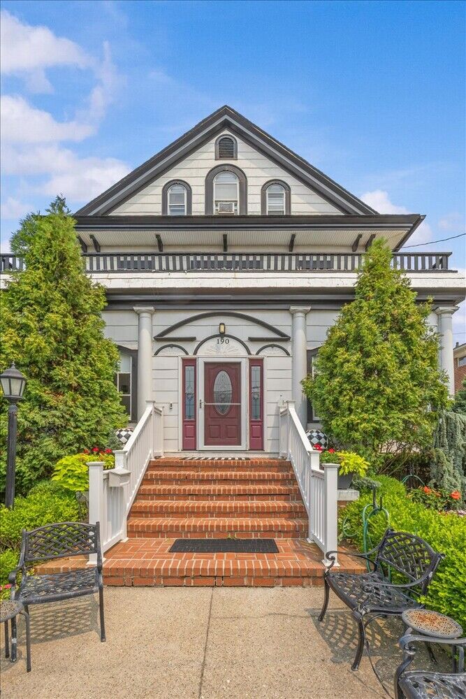 Property Photo:  190 Beach 137th Street  NY 11694 