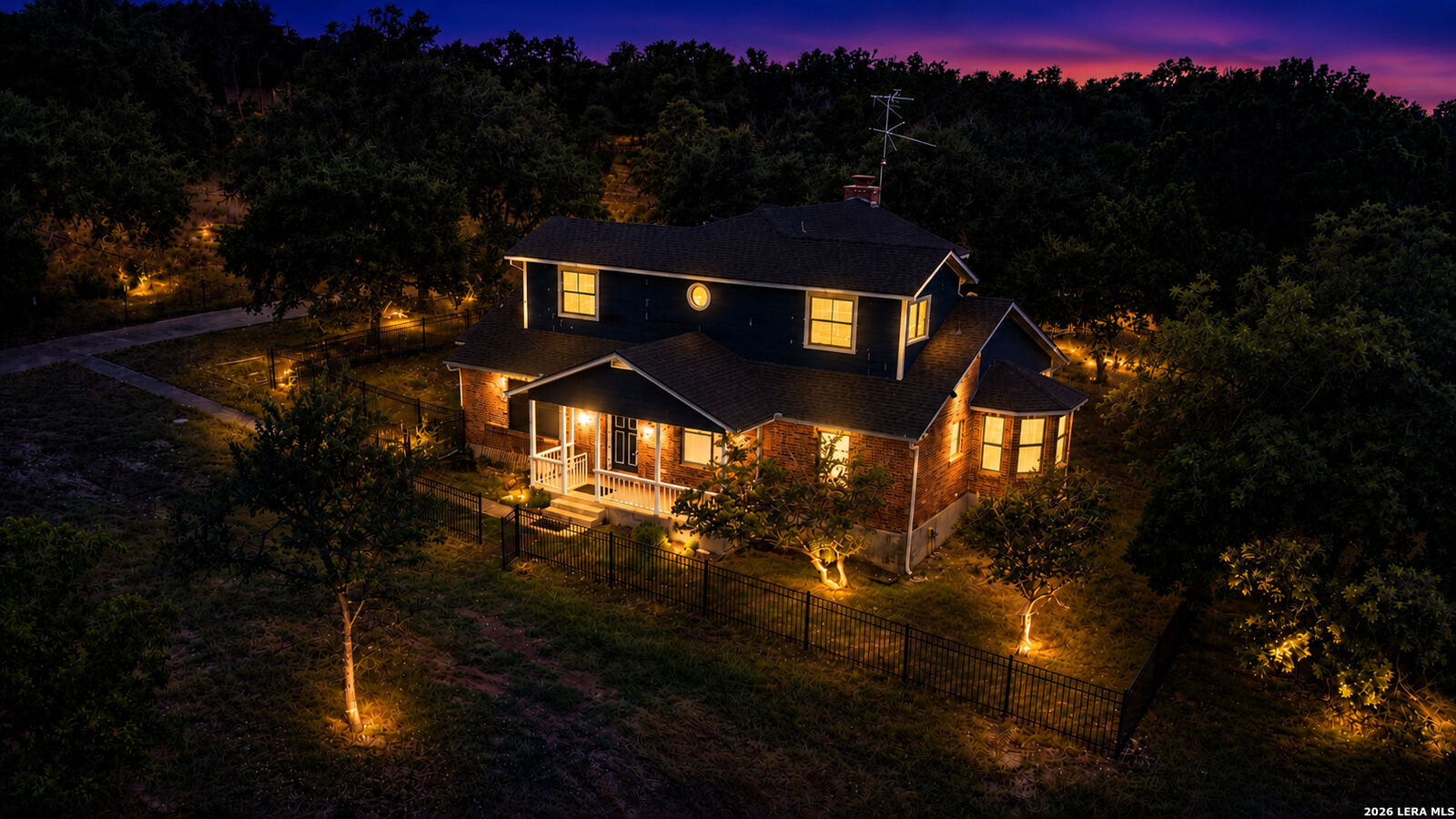 Property Photo: 10011 Summer Meadows TX 78070