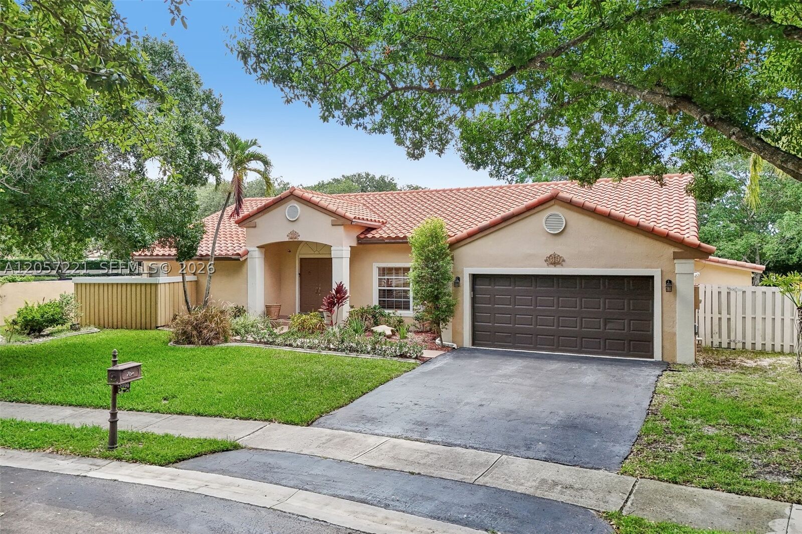 Property Photo: 13100 NW 11th Dr FL 33323