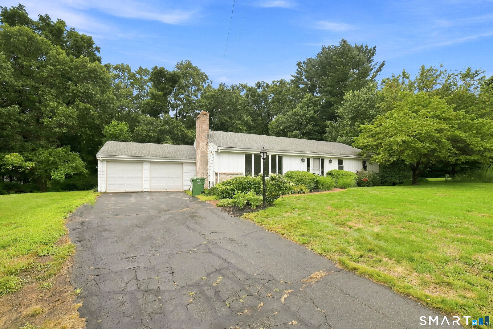 Property Photo: 33 Franklin Lane CT 06033