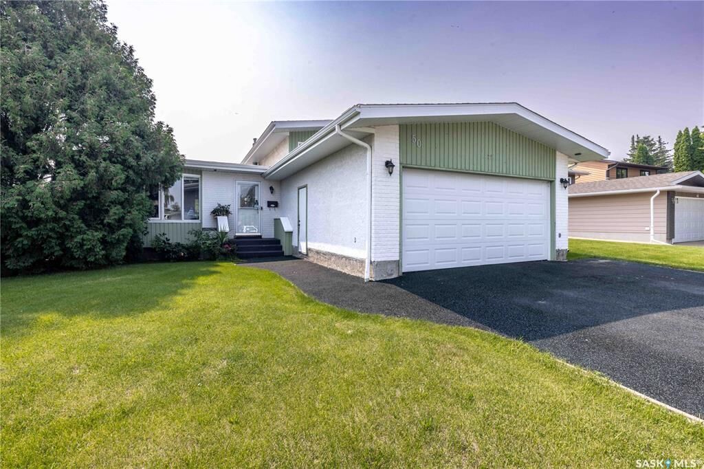 Property Photo: 50 Manitou Court SK S7K 5G3