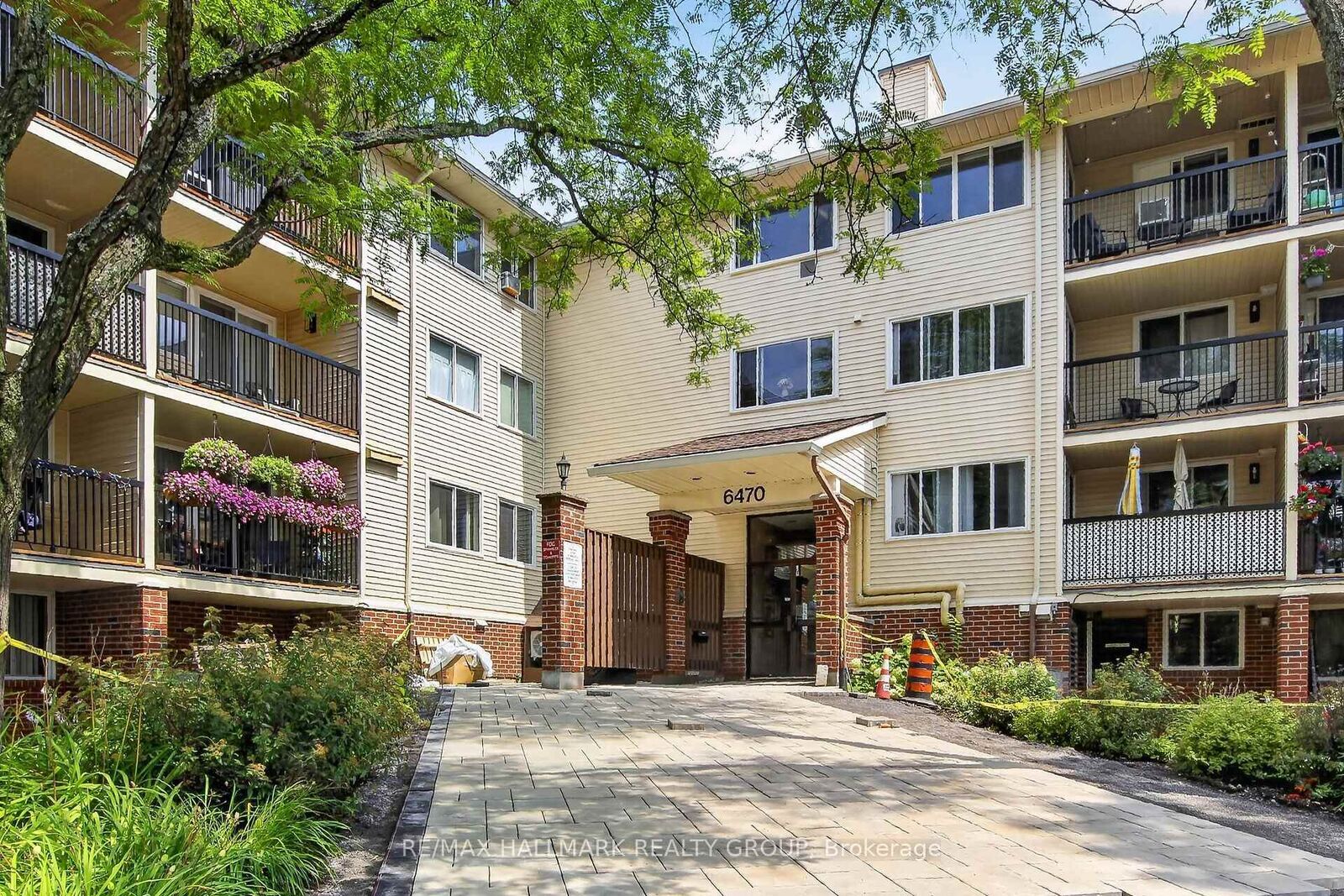 Photo de la propriété:  6470 Bilberry Drive 306  ON K1C 4P1 