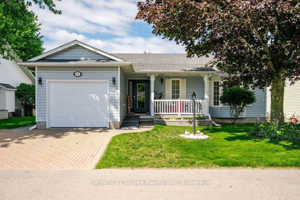 Property Photo: 11 Algonquin Trail ON L1B 1A1