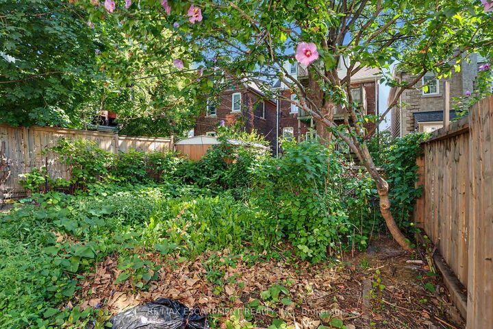 Property Photo: 808 Cannon Street E ON L8L 2E8