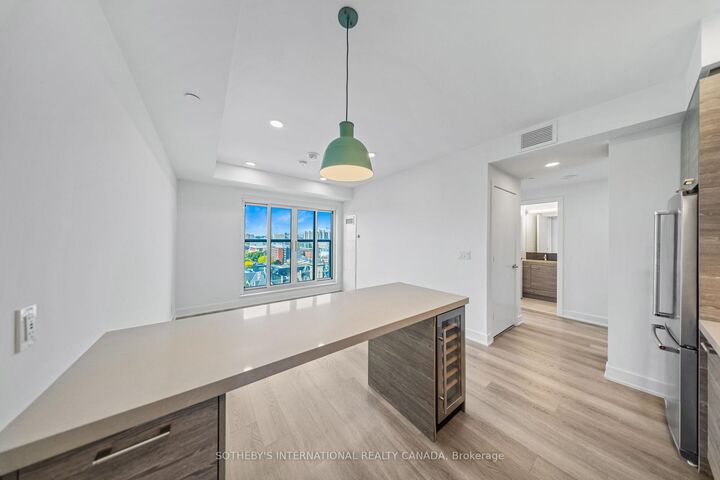 Property Photo:  484 Spadina Avenue 1601  ON M5S 0E4 