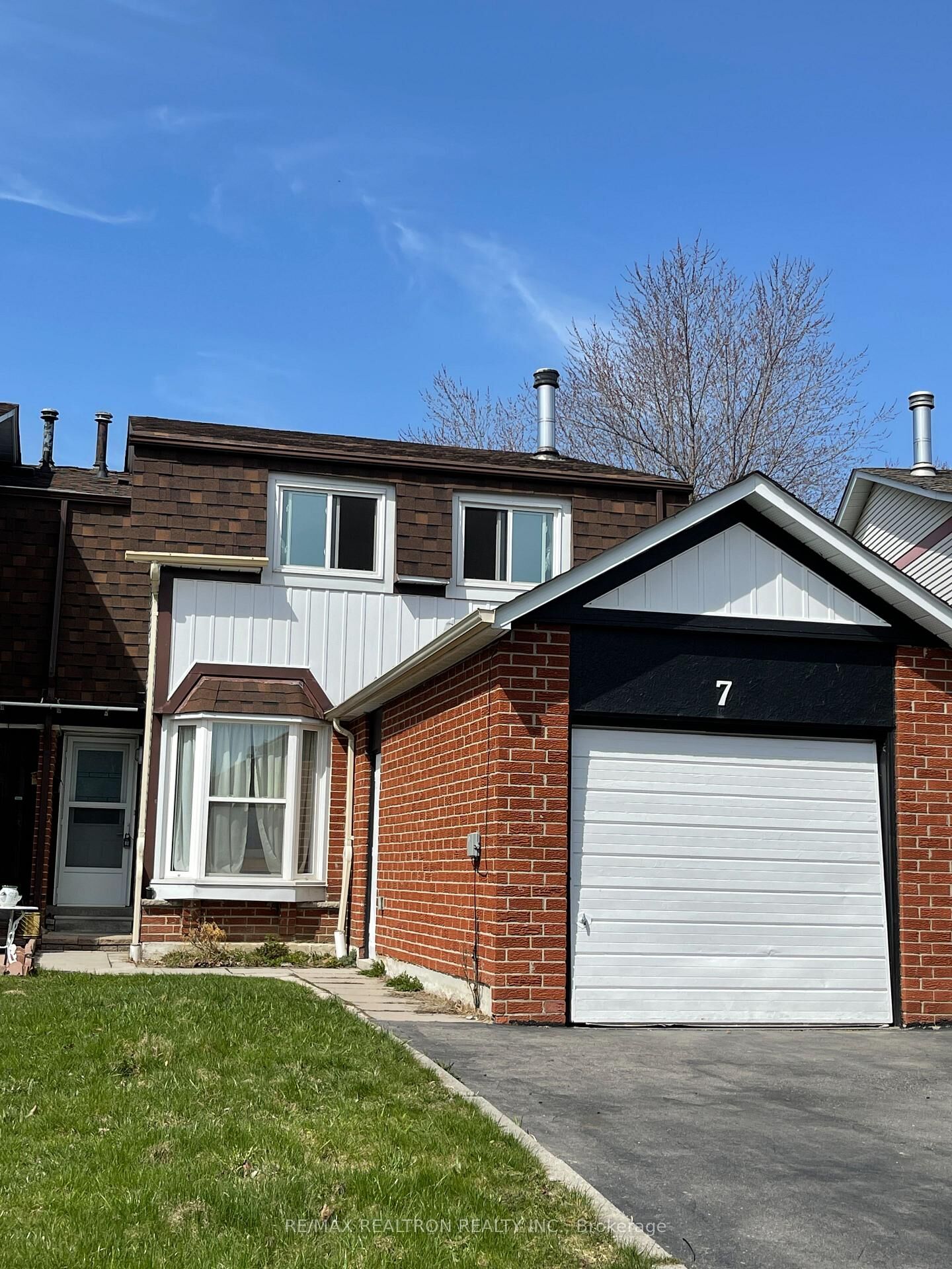 Property Photo:  7 Barnwell Drive  ON M1V 1Y7 