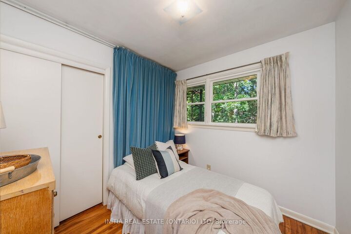 Property Photo: 1732 Rutherglen Close ON N7S 3R9