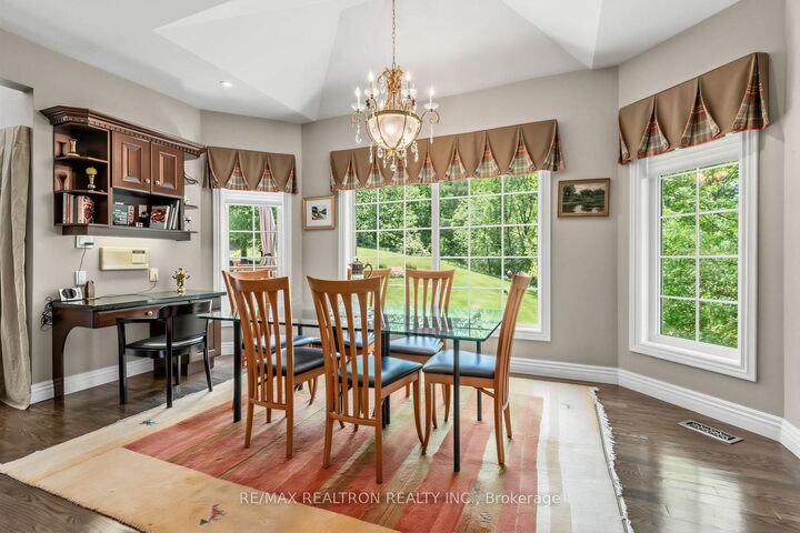 Property Photo: 7 Gilbert Drive ON L4G 6W8
