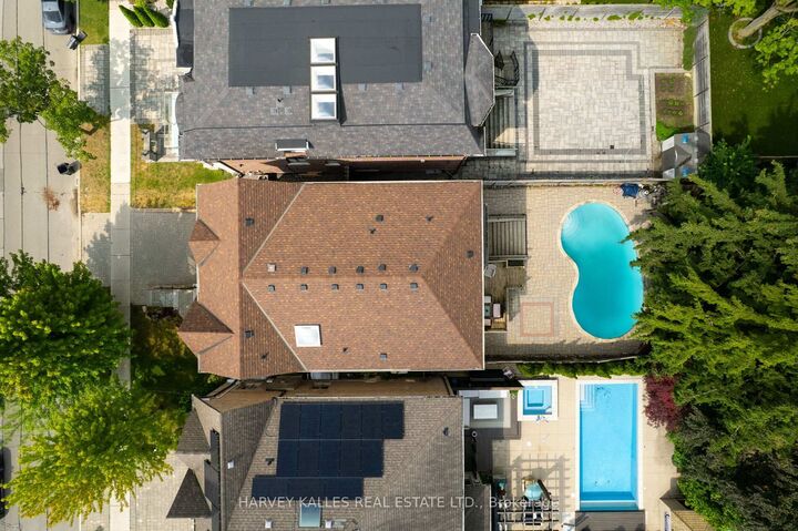 Property Photo: 188 Florence Avenue ON M2N 1G4