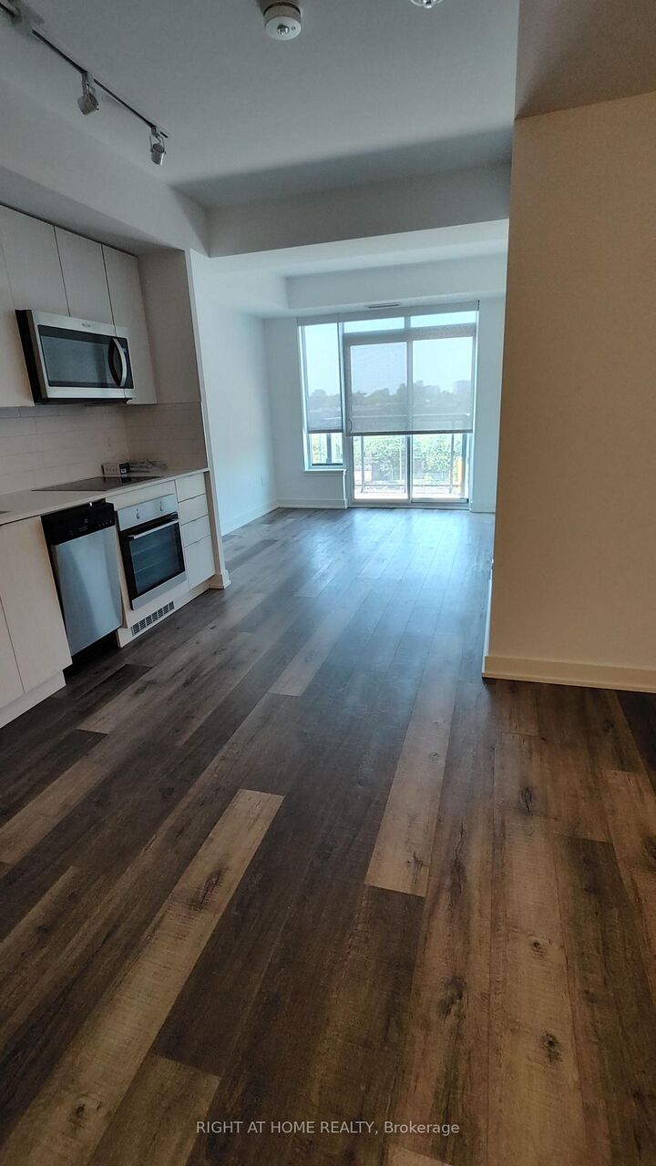 Property Photo:  630 Greenwood Avenue 606  ON M4J 0A8 