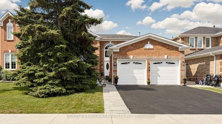 Property Photo: 2590 Ambercroft Trail ON L5M 4K3