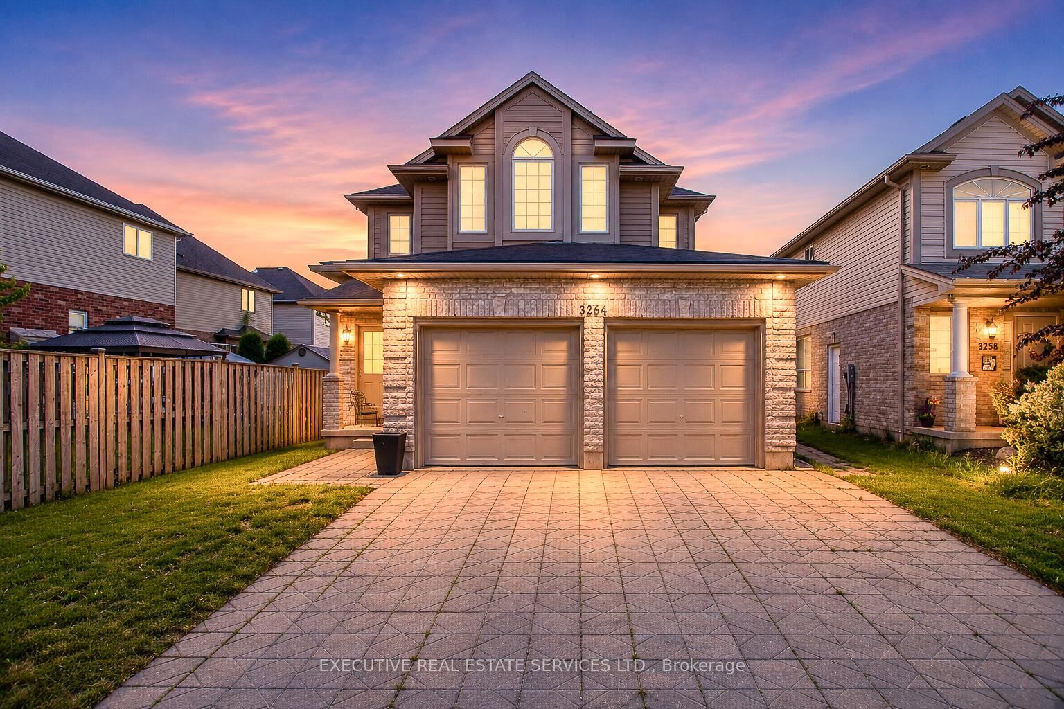 Property Photo: 3264 Meadowgate Boulevard ON N6M 0B7