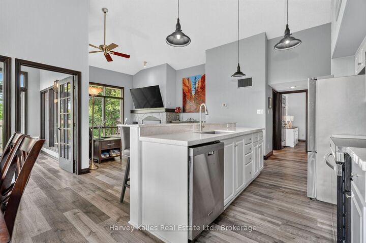 Property Photo: 26 Deerhurst Golfview Drive 303 ON P1H 1A9