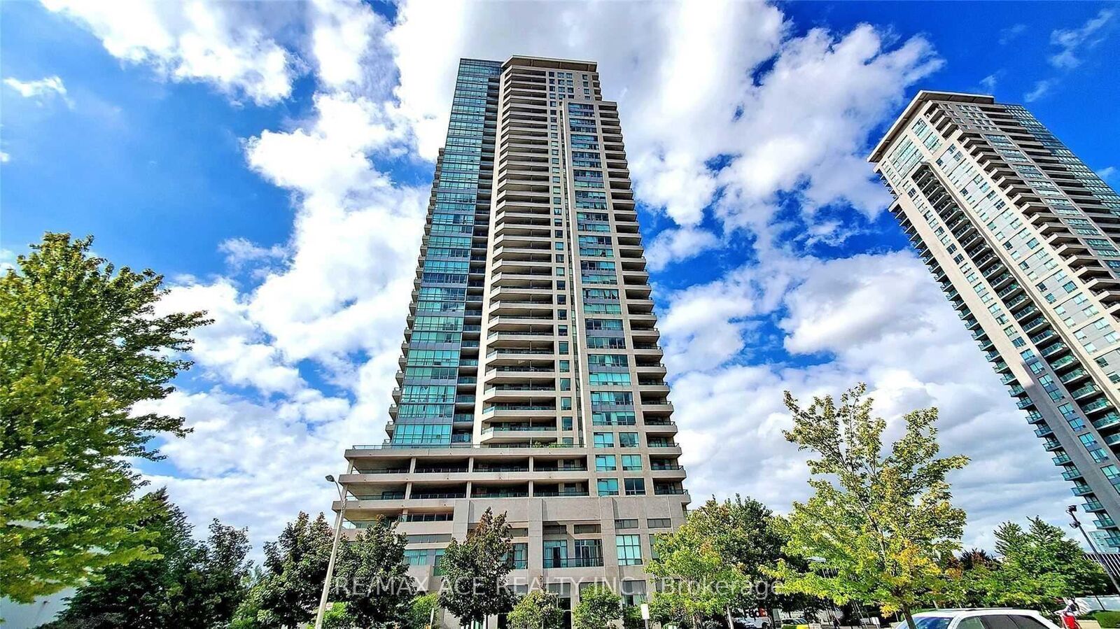 Property Photo:  50 Brian Harrison Way 2701  ON M1P 5J4 