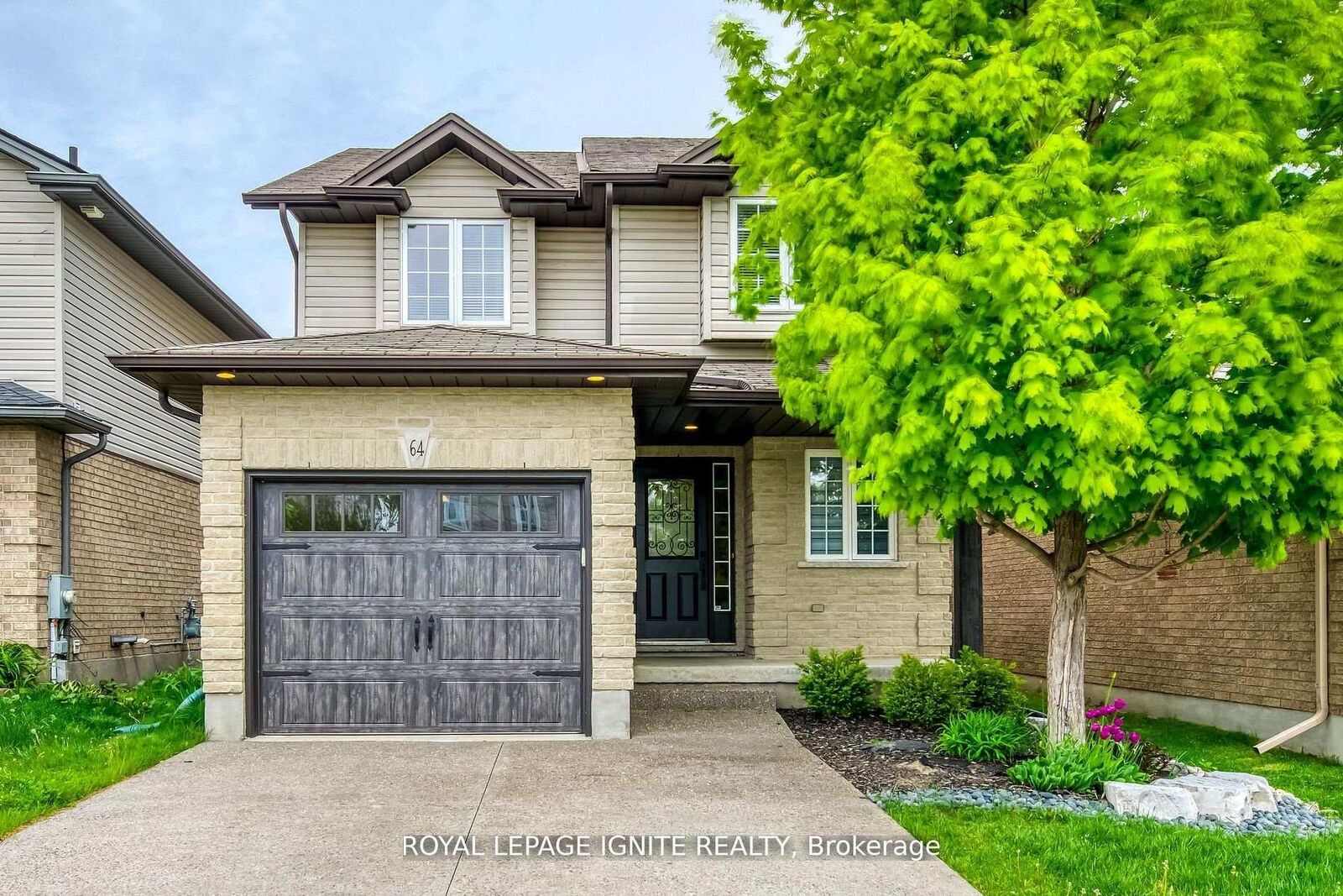 Property Photo: 64 Templewood Drive ON N2R 1X3