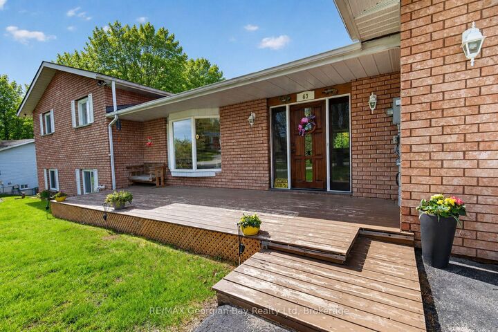 Property Photo:  63 Lepage Drive  ON L9M 1R5 