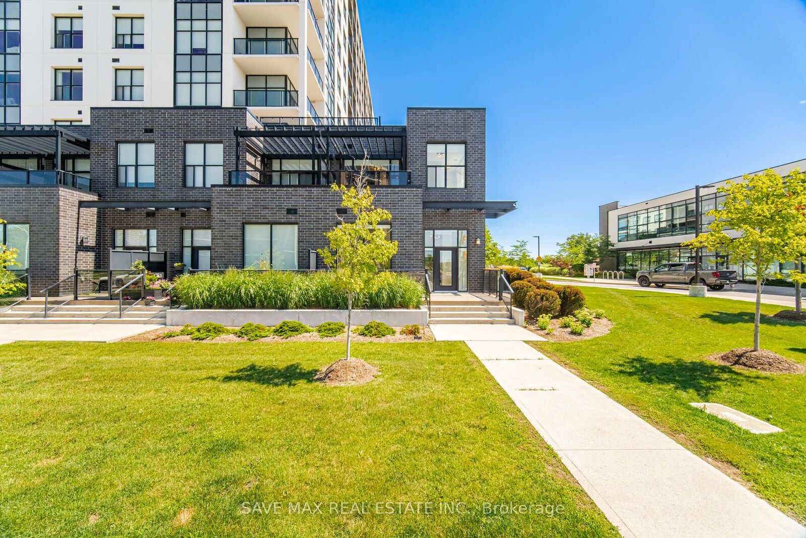 Property Photo: 1878 Gordon Street 103 ON N1L 0P4