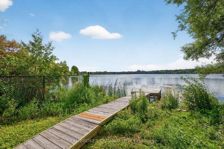 Property Photo: 429 North Lake Road ON L4E 3A7